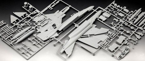 Model plastikowy F-4J Phantom US Navy Model plastikowy F-4J Phantom US Navy