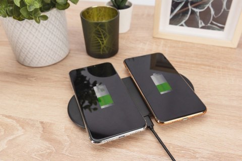 Ładowarka bezprzewodowa indukcyjna 15W Qi Duo-Power 1m USB-C Czarna Ładowarka bezprzewodowa indukcyjna 15W Qi Duo-Power 1m USB-C Czarna