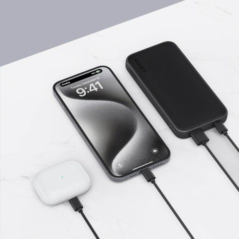 PB-Y46 Power Bank | 10000 mAh | 15W | 2xUSB | LED | kabel USB-C PB-Y46 Power Bank | 10000 mAh | 15W | 2xUSB | LED | kabel USB-C