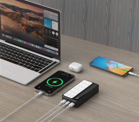 Powerbank P20 LCDPD LAMP 20 000mAh, zintegrowana lampa LED z funkcją latarki Powerbank P20 LCDPD LAMP 20 000mAh, zintegrowana lampa LED z funkcją latarki