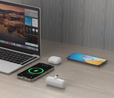 Powerbank P5 PLUG-IN (5 000mAh 10W) bezpośrednie podpięcie do telefonu za pomocą złącza USB-C Powerbank P5 PLUG-IN (5 000mAh 10W) bezpośrednie podpięcie do telefonu za pomocą złącza USB-C