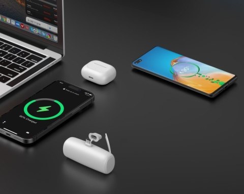 Powerbank P5 PLUG-IN (5 000mAh 10W) bezpośrednie podpięcie do telefonu za pomocą złącza USB-C Powerbank P5 PLUG-IN (5 000mAh 10W) bezpośrednie podpięcie do telefonu za pomocą złącza USB-C