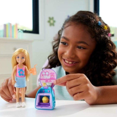 Lalka Barbie Chelsea Plecak z kotkiem Lalka Barbie Chelsea Plecak z kotkiem