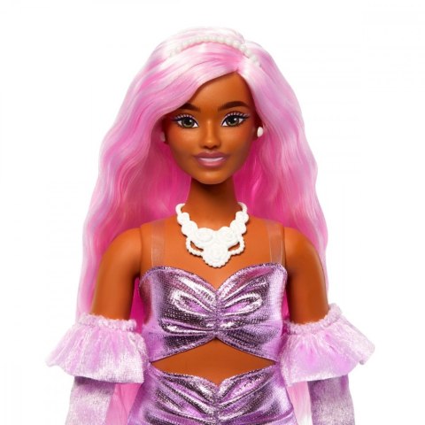 Lalka Barbie Deluxe Style 1 Metaliczna różowa sukienka Lalka Barbie Deluxe Style 1 Metaliczna różowa sukienka
