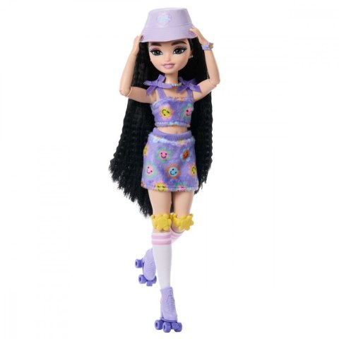 Lalka Barbie Dream Besties Renee na wrotkach Lalka Barbie Dream Besties Renee na wrotkach