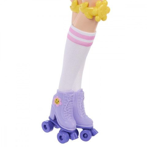 Lalka Barbie Dream Besties Renee na wrotkach Lalka Barbie Dream Besties Renee na wrotkach