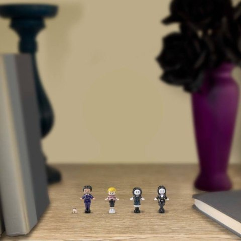 Zestaw kolekcjonerski Polly Pocket Rodzina Adamsów Zestaw kolekcjonerski Polly Pocket Rodzina Adamsów