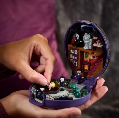 Zestaw kolekcjonerski Polly Pocket Rodzina Adamsów Zestaw kolekcjonerski Polly Pocket Rodzina Adamsów