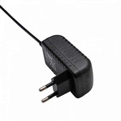 Zasilacz 12V/500mA 6W Akyga 5.5x2.1 mm zasilacz sieciowy uniwersalny Zasilacz 12V/500mA 6W Akyga 5.5x2.1 mm zasilacz sieciowy uniwersalny