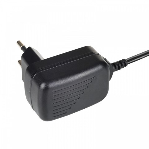 Zasilacz 5V/2A 10W AKYGA AK-TB-33 5.5X2.5MM Sieciowy uniwersalny Zasilacz 5V/2A 10W AKYGA AK-TB-33 5.5X2.5MM Sieciowy uniwersalny